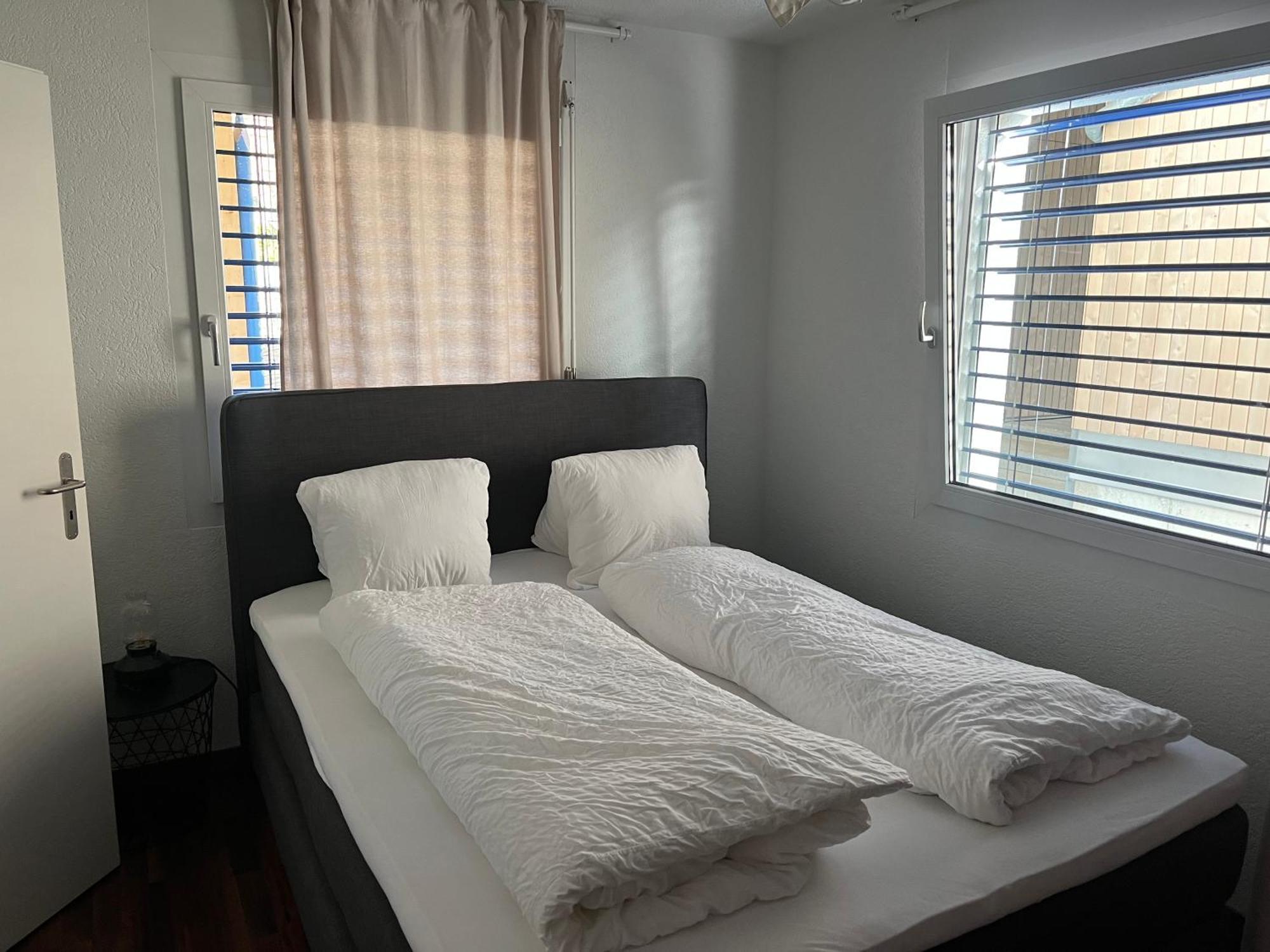 Schoene Doppelzimmer In Mandach 伯特施泰因 外观 照片
